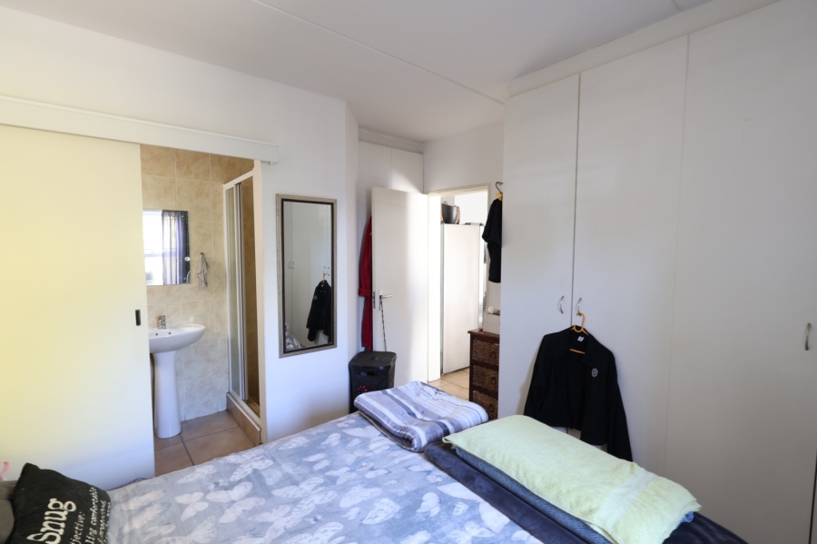 2 Bedroom Property for Sale in Paarl South Western Cape